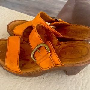 Women’s sandals
